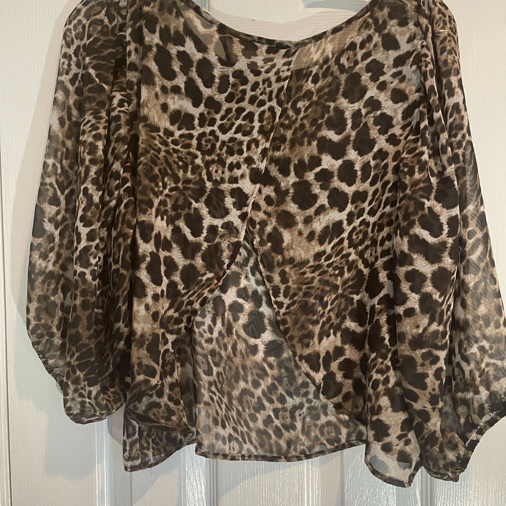 Body Central Shear Leopard print top Size M // Y2K - Picture 3 of 5